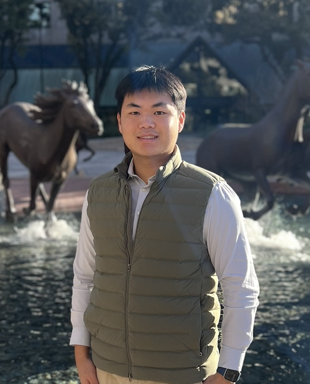 Nathan Kim is a Valuations Business Analyst at ClientWise Financial Advisor Coach